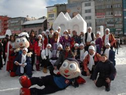 Kardan Heykeller Sergiye çıktı